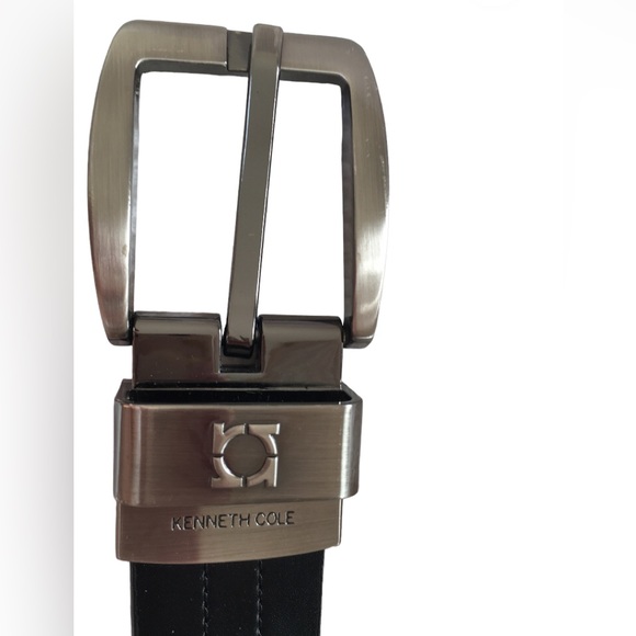 Kenneth Cole, Genuine Leather Belt, Black with Silver Hardware, Size 32 - Picture 2 of 8